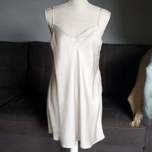 BUNDLE: White & tan OS slips